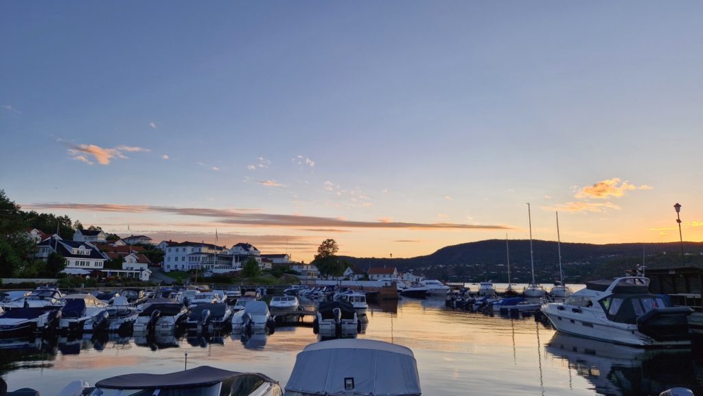Holmsbu Havn med Privaten Café